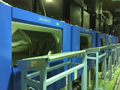 ガス直火式、循環型乾燥機により、乾燥時間実測10〜13分を実現、エネルギーコスト最大50%削減